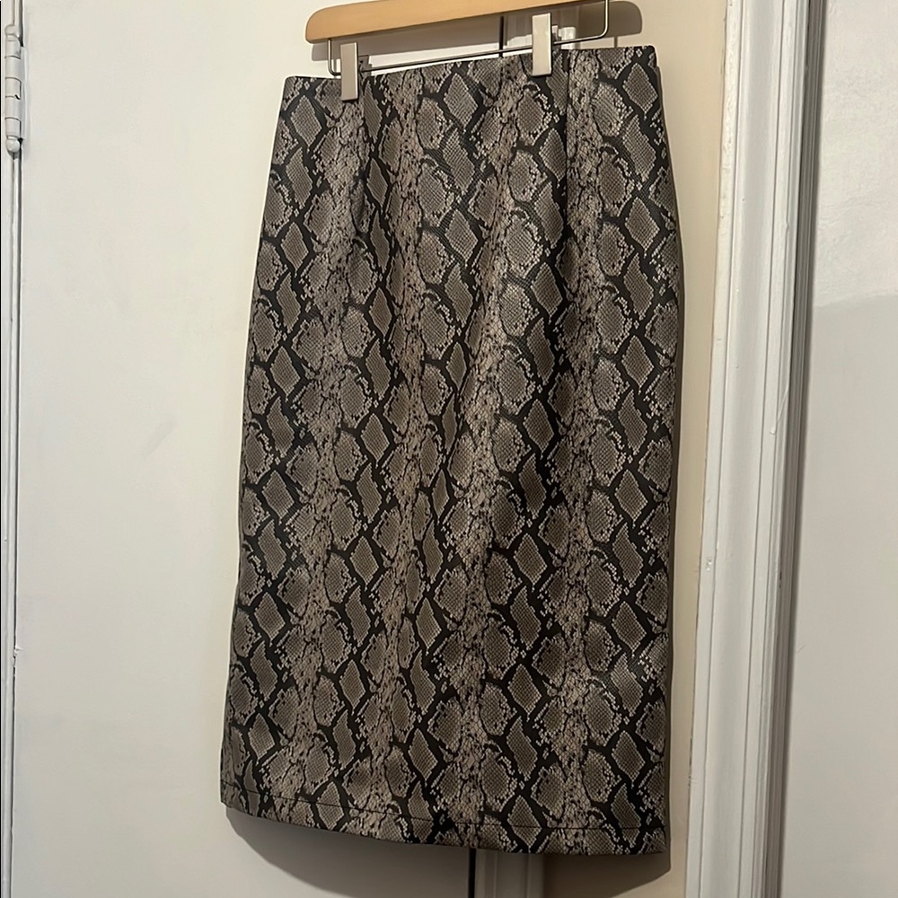 Elegant Snake Print Skirt